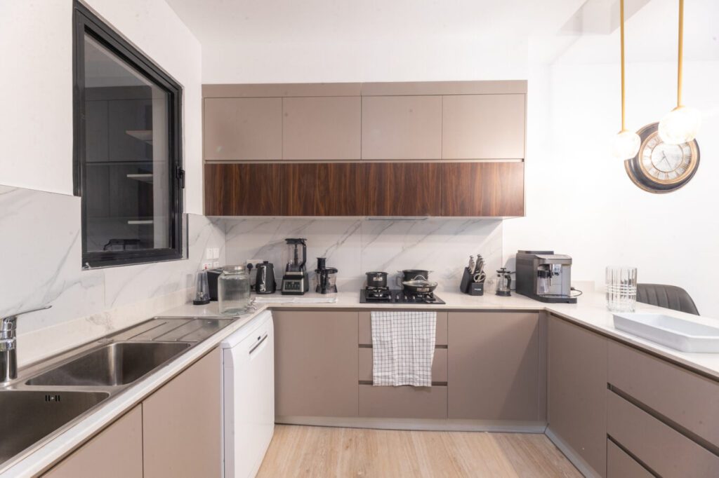 Riverbank Apartments at Two Rivers Furnished Kitchen